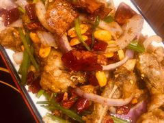 -虾弄弄海派小龙虾·牛羊蝎子火锅