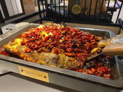 -江边城外烤全鱼(世茂广场店)