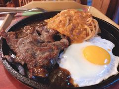 -海口骑楼小吃街