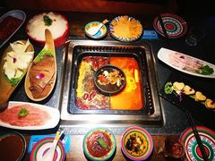 -老牌坊云南鱼豆花火锅(哈西万达店)