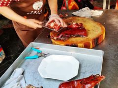 -黄记四更烤乳猪店