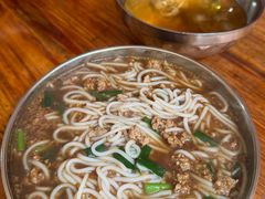 -正宗杨记普洱酸醋米线(总店)