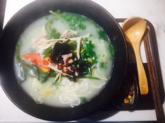 豚骨米线-蒙小妹骨汤饭.米线(新光路店)