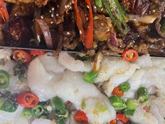 -小鱼小牛·鱼牛干锅·脆鱼火锅(世欧广场店)