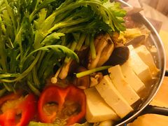 八爪鱼牛肉锅-东吉馆韩式餐厅(八经街总店)