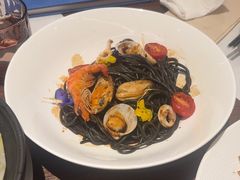 -港丽餐厅(正大店)