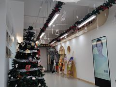 -猴有戏教育戏剧·音乐剧·主持口才·演讲朗诵辩论(环球港华师大校区)
