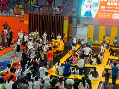 -极限Jump蹦床·新潮玩运动世界·室内乐园·团建·派对中心