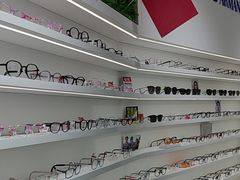 -美式眼镜·授权蔡司.依视路.尼康.豪雅.明月(南翔印象城店)