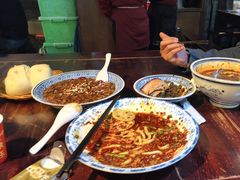 -蓝田九大碗民俗食府(蓝田店)