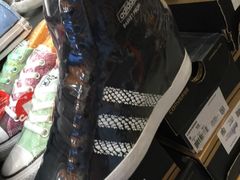 -adidas(正佳广场店)