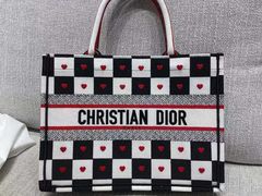 -DIOR迪奥(德基广场女装店)