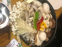 -合易泓烤肉•首创生椰大油边(宁山路店)