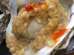 -蚝哥花姐湛江烤生蚝(美丽湾市场店)