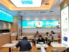 大堂-灵芝妹子海鲜米线(香炉礁山姆店)