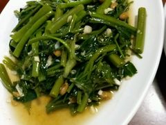 -Dang restaurant (patong phuket)