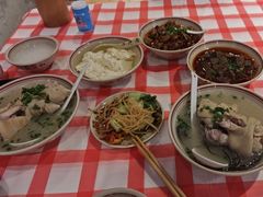 -老方桌烂蹄花川菜馆(九龙坡店)