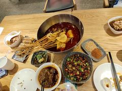 成都经典干拌串串香锅底-付小姐在成都(川沙店)