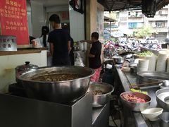 -飞厦老二手槌牛肉丸店