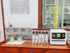 -护国寺小吃店(红莲南路店)