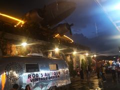 -席娜卡琳火车铁道夜市