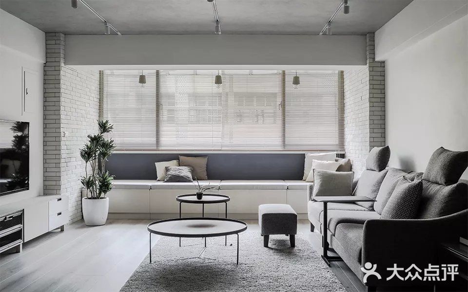 今日分享[礼花]客厅采光太差？把移门换一换  