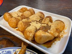 -爆炸头阿姨小四川正宗川味小吃(无任何分店)