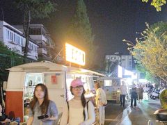 -南湖公园地摊集市