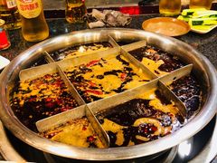 -邓莽子老火锅(中兴路总店)