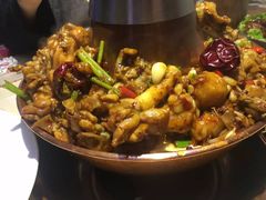 -老佛爷炭火蛙锅直营(清滨路总店)