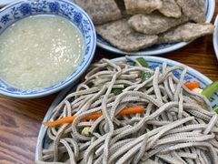 老北京炸灌肠-门框胡同百年卤煮(新街口店)