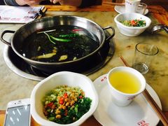 -蜀滋香鲜鱼美蛙火锅(339店)