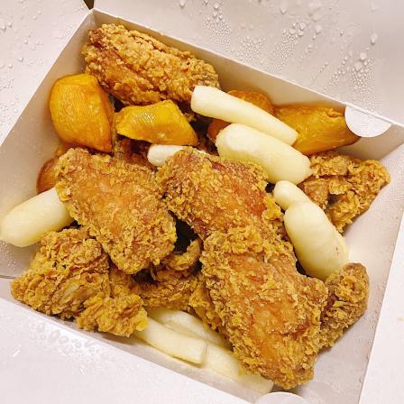 咕吉喔韩式炸鸡(世博源店)-"外卖叫了双人套餐 6翅根776中翅77