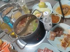 -金滏山·烤肉海鲜火锅自助(襄阳万达店)