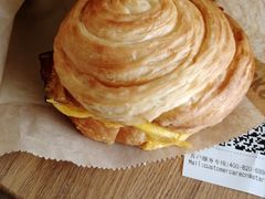 鸡蛋培根可颂堡-星巴克(蔡伦路店)