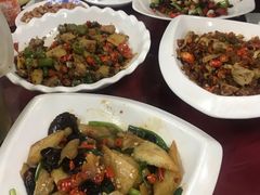 -六弟特色小馆(人民新村店)