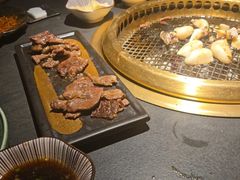-铭牛烧肉·和牛海鲜自助(高新月牙湖店)