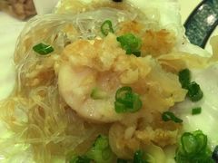 -深圳富苑皇冠假日套房酒店