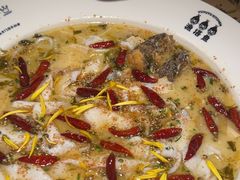 -渔语鱼酸菜鱼新川菜(来福士店)