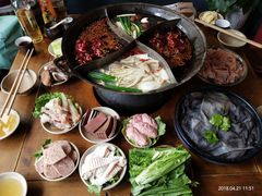 -白乐天毛肚火锅馆(南滨路店)