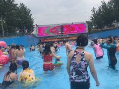 -欢乐水魔方水世界