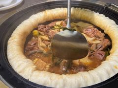 -锅飘飘·东北铁锅炖(雨花客厅店)