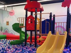 -嗨翻Hi-Fun竞技主题乐园·蹦床亲子生日轰趴(国光1937店)