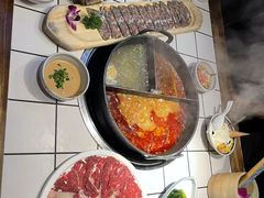 -热火朝天鲜切牛肉火锅(南强街巷店)