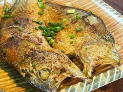 香煎黄花鱼-和记菜馆