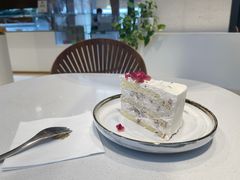 玫瑰荔枝冰沙-EVERNAKED裸蛋糕(SOHO天山店)