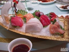 生鱼片-鹊华居·地道鲁菜·海鲜·融合味(大明湖店)