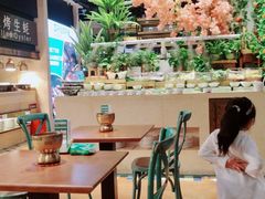 -亚马逊环球美食百汇(新城吾悦广场店)