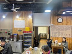 -陇上全荟兰州传统牛肉面(延吉路店)