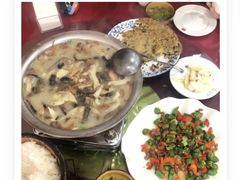 -邱二餐馆